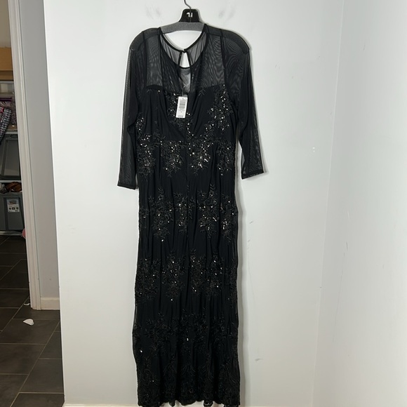 Torrid Special Occasion Black Sequin and Mesh Gown NWT - Picture 7 of 11